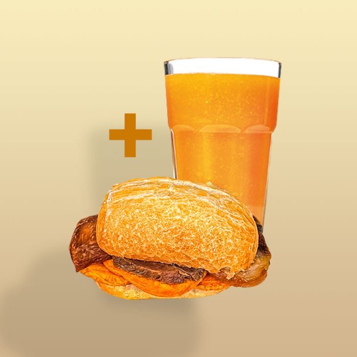 Pan con chicharrón y jugo de papaya